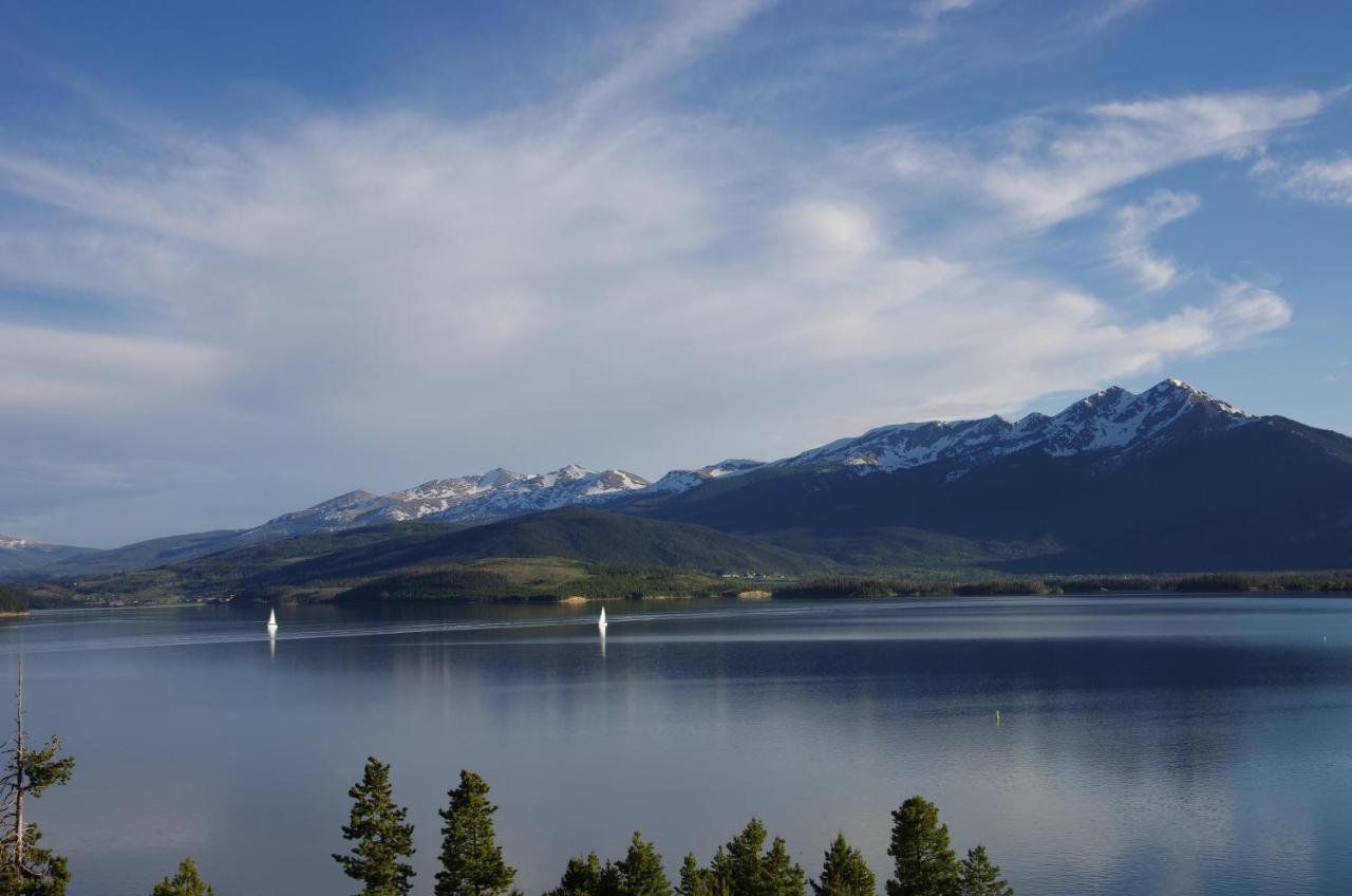 Scenic Dillon Condo With Hot Tub And Mountain Views! Exterior photo